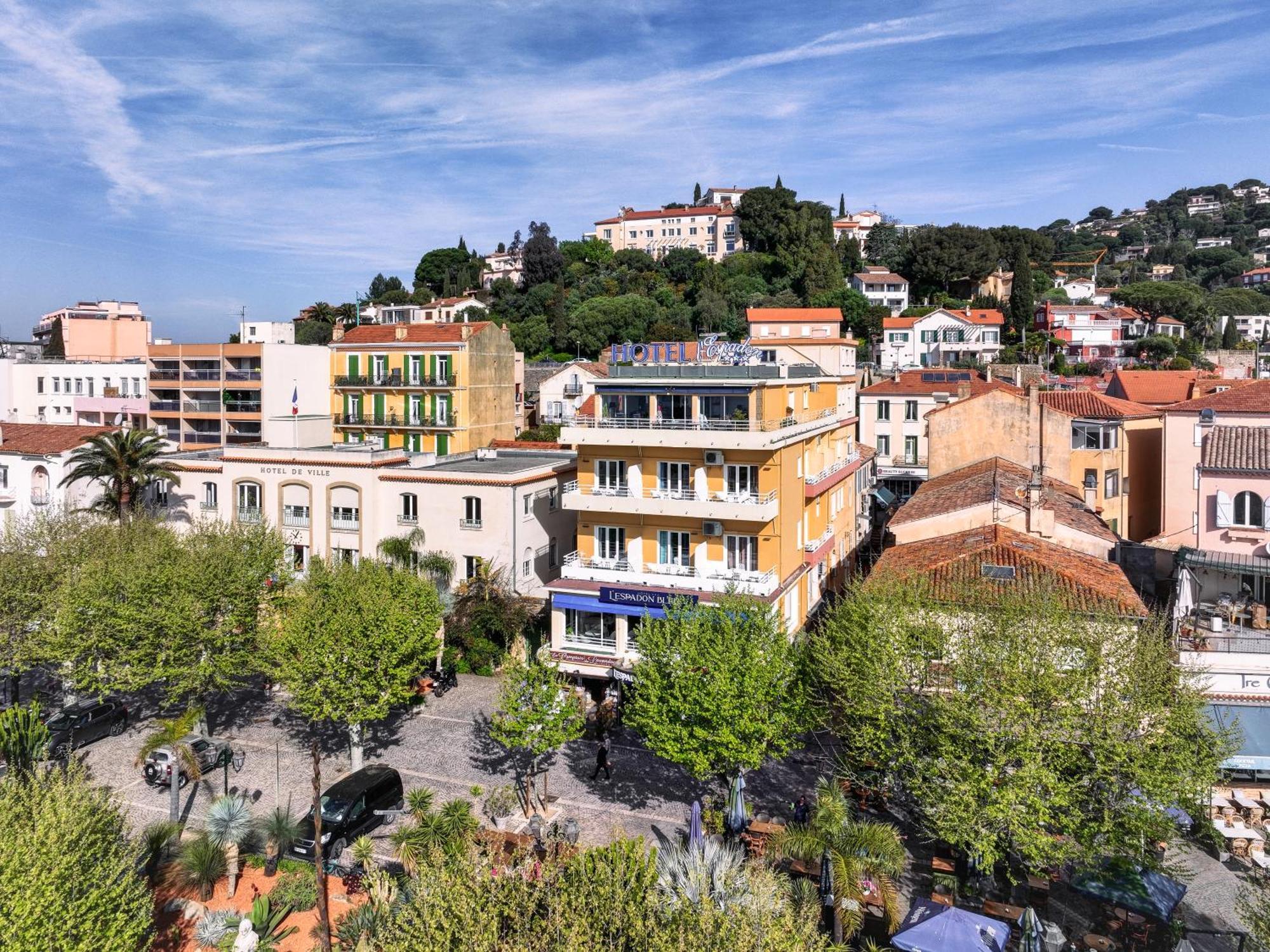 Hotel Espadon Bleu Le Lavandou Eksteriør billede