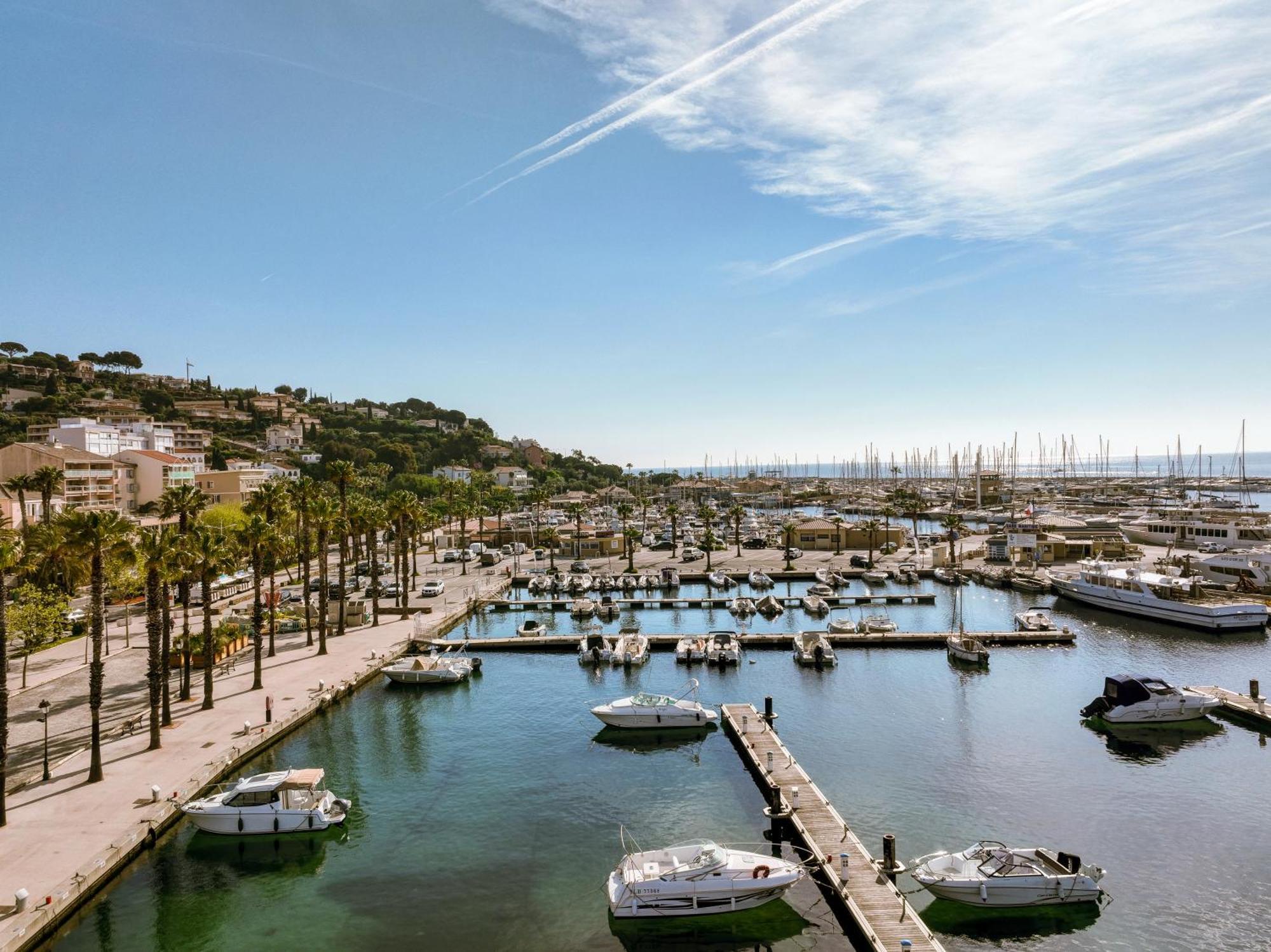Hotel Espadon Bleu Le Lavandou Eksteriør billede