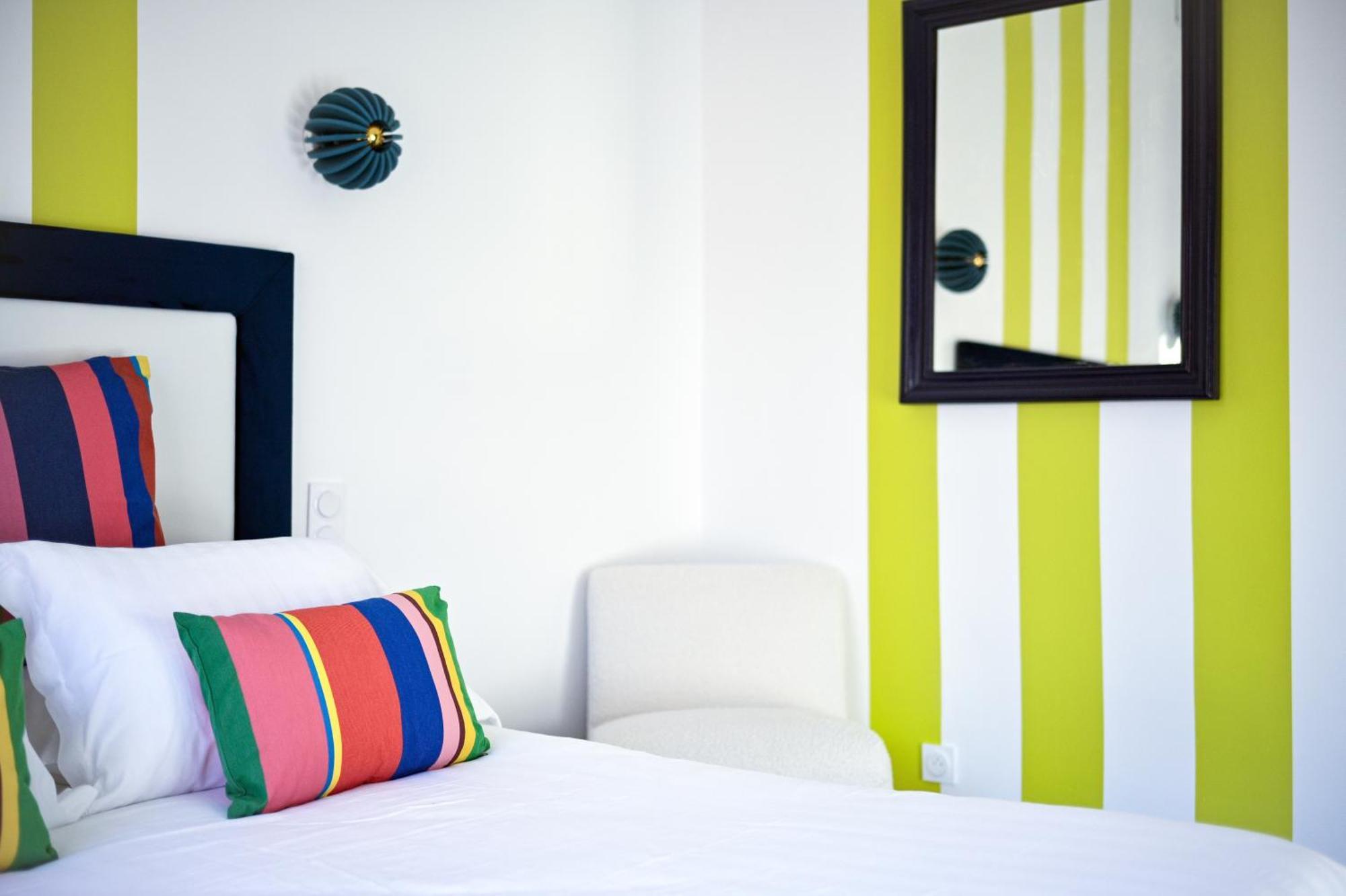 Hotel Espadon Bleu Le Lavandou Eksteriør billede