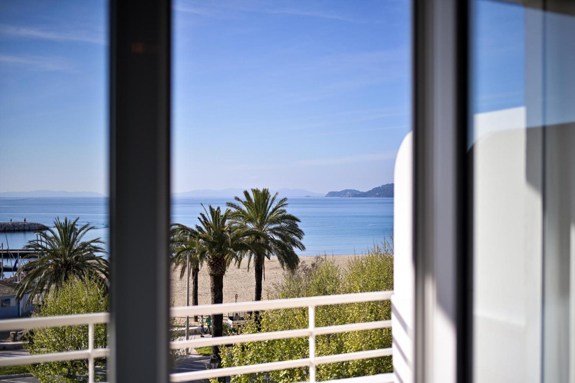 Hotel Espadon Bleu Le Lavandou Eksteriør billede