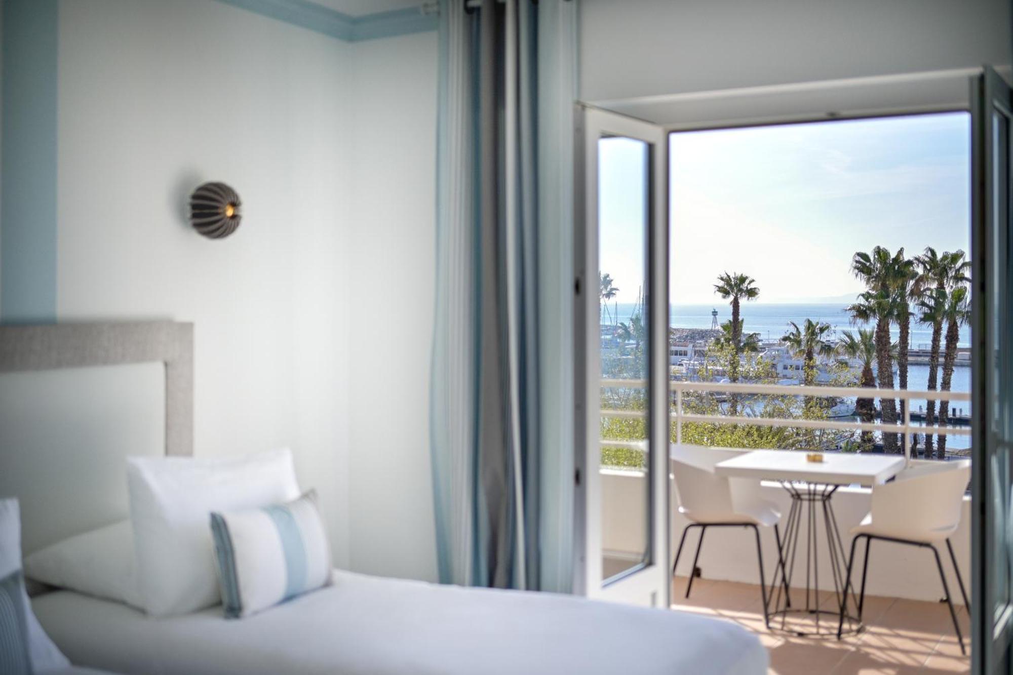 Hotel Espadon Bleu Le Lavandou Eksteriør billede