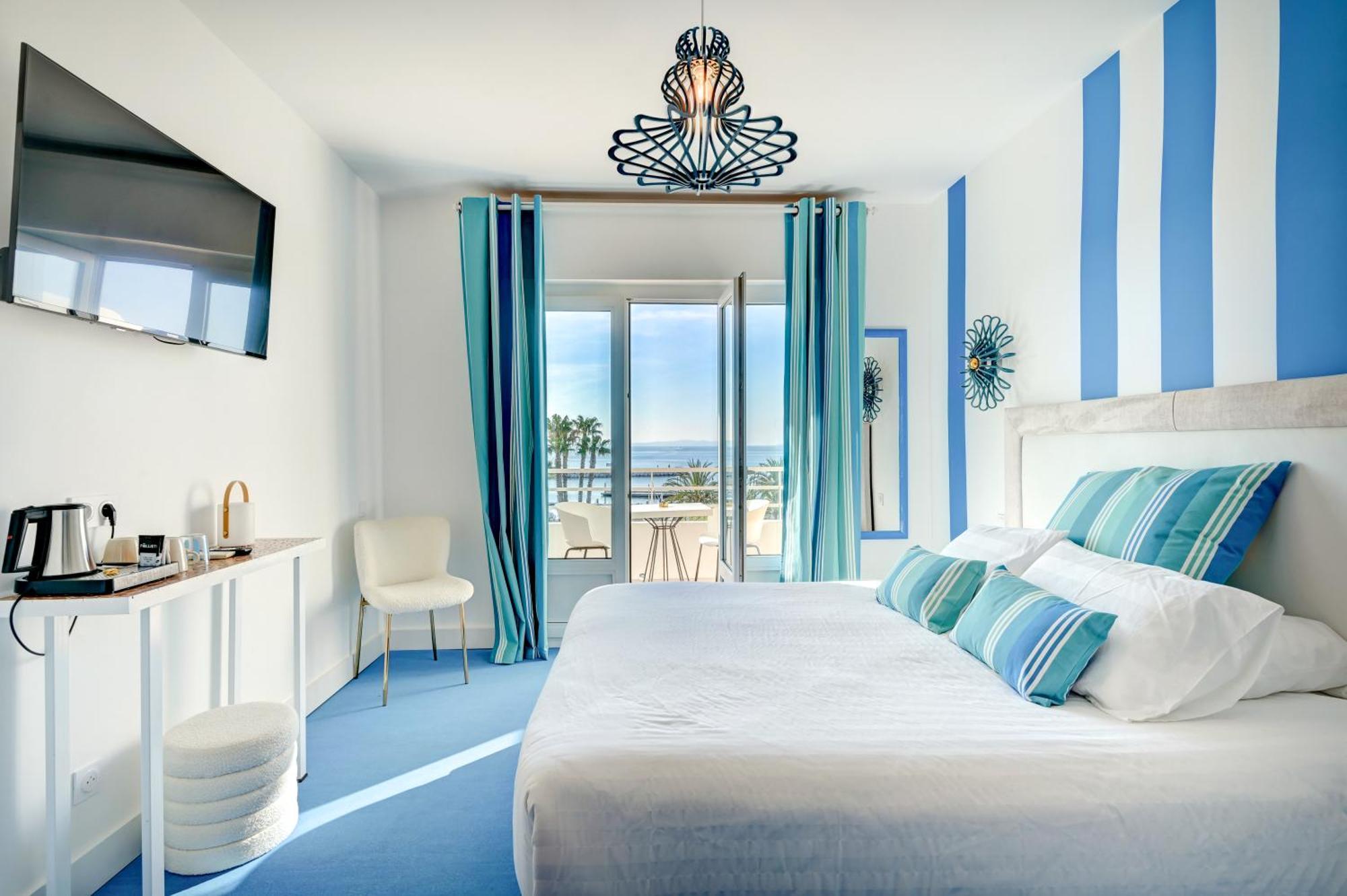 Hotel Espadon Bleu Le Lavandou Eksteriør billede