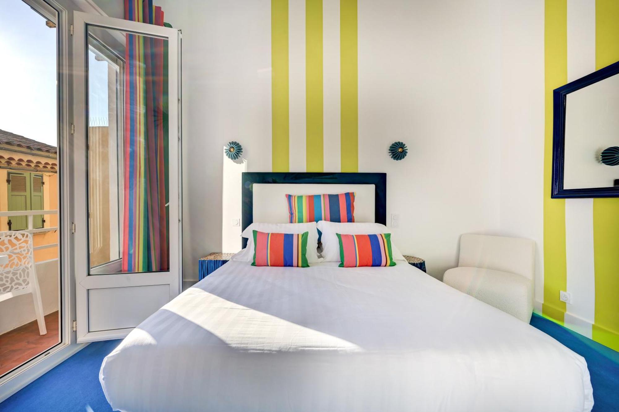 Hotel Espadon Bleu Le Lavandou Eksteriør billede